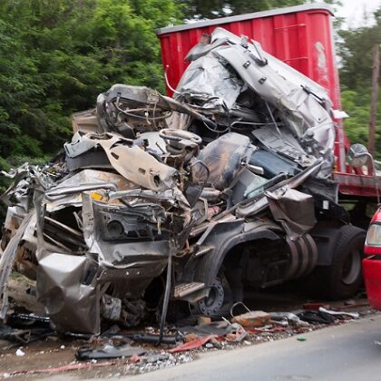 wayne county truck accident